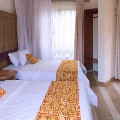 Tooro Fairway Hotel