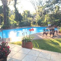 Sandton Luxury Apartment - Casa da Carmen