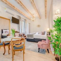 Le Monde Luxury Accommodation