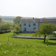 Beautiful Holiday Home in Hotton with Large Garden