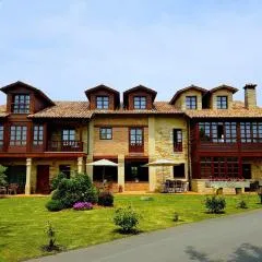 Hotel Casona De Tresali