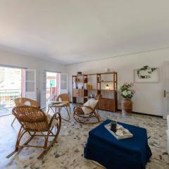 JOIVY Spacious 2 BR Apt with Terrace at the Heart of the Vernazza