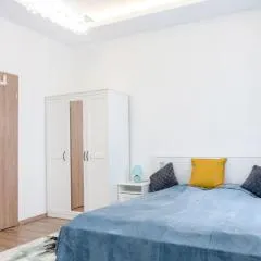 3 En Suit bedroom flat in the main centre for 6ppl, 3BDR,3BTHR,AC
