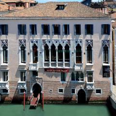 Hotel Liassidi Palace