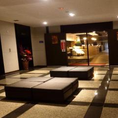 Honest & Warm Hotel