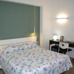 Travel House