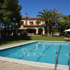Villa Sitges Colibri at 10 min Walk Beaches - Center City Amaizing Garden Pool XXL Private Tenis Piste