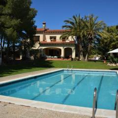 Villa Sitges Colibri at 10 min Walk Beaches - Center City Amaizing Garden Pool XXL Private Tenis Piste