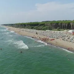 Happy Camp mobile homes in Camping Village Paestum