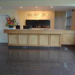 Empress Inn and Suites by the Falls