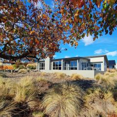 Loch View - Lake Tekapo