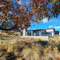 Loch View - Lake Tekapo