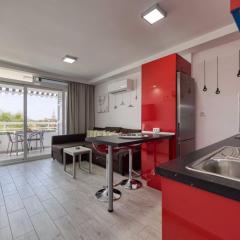 4 minutes walk from Yumbo