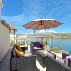 Apartment with a sea view terrace, Čiovo near Trogir