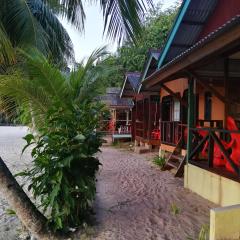 Rainbow Tioman Cottage