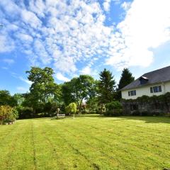 Typical Norman farmhouse with free WiFi, a short drive from the coast