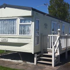 Caravan 6 Berth North Shore Holiday Centre with 5G Wifi