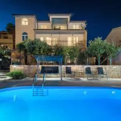 Apartments Katarina with swimming pool