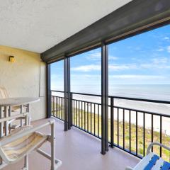 Spacious oceanfront condo with shared pool and tennis courts