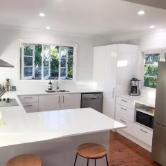 4 bedroom house - Walk to Southbank