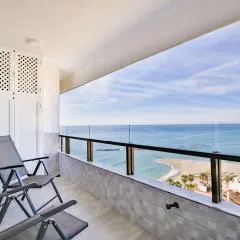 Fantanstico apartamento sobre el mar