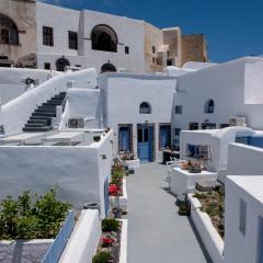 Labyrinth Traditional Houses