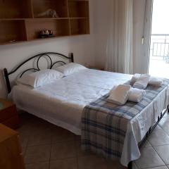 Iraklitsa bay apartment