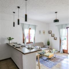 Beachfront deluxe apt.