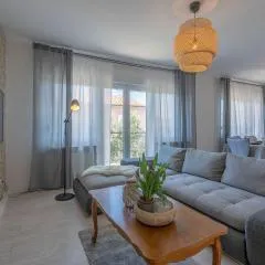 Premium 100m2 sea view apartment