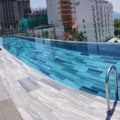 Infinity Pool - 5 min walk to beach - Sekong Apartment