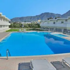 Reina Apartments