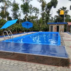 Giri Darshini Homestay - Simple Rooms with Pool & Private Falls