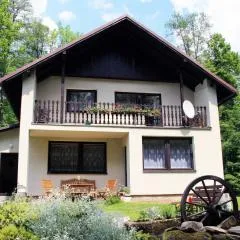 Spacious house at the gate of Giant Mountains
