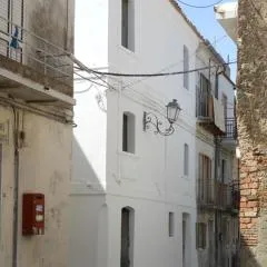 BORGO PETELIA, Casa Castiglione, Antica casa su due piani con scala esterna