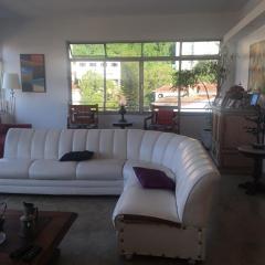 Apartamento amplo,arejado compartilhado