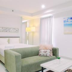 Spacious Studio Apartment @ Azalea Suites By Travelio