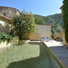 Gorgeous Villa in Malaucene with a River Nearby