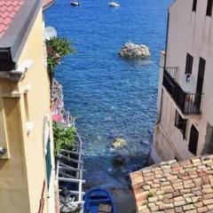 Spendido appartamento - Chianalea di Scilla bagnato dal mare