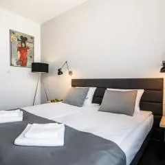 Happy Apartments