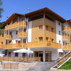 Alpine Mugon Hotel