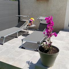 appartements dans villa avec terrasse, jardin, parking clos, wifi