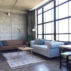 City Loft w/ View of Gay St