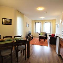 Pine Tree Apartment D34