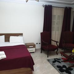 Khaled Ibn Al Waleed Apartment by Alexander the Great Hotel