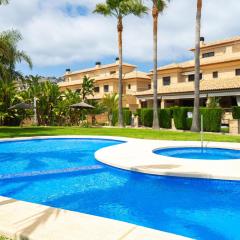 Amalia by Aguilarent