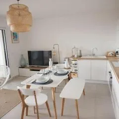 La Londe La Mer : appartement proche plages & vue superbe sur les îles d'or