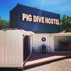 Pig Dive Hostel Moalboal