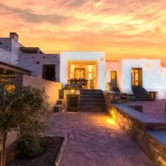 Kallirroe Deluxe Villa with Sea View and Pool