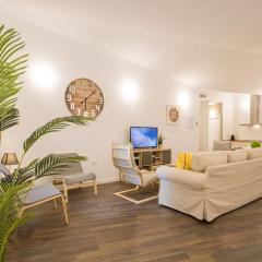 San Isidoro Cathedral Oasis by Valcambre