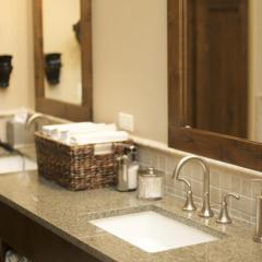 Ski-in/Ski-out Village at Northstar Residence! - 310 Iron Horse South